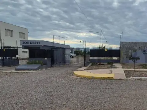 Pueyrredon 600, Piso 0