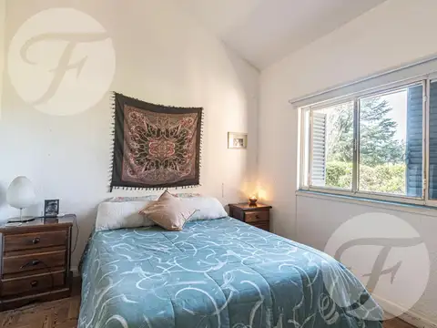 Casa 7 ambientes con 2 baños