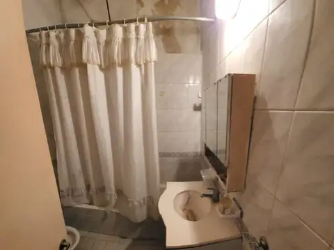 Casa 2 ambientes con 1 baño