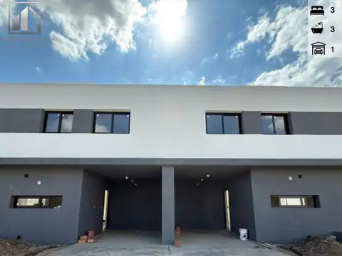 DUPLEX 3 DORMITORIOS - QUEBRADAS DE MANANTIALES