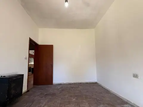 DOS CASAS EN MISMO LOTE A LA VENTA EN R. CALZADA