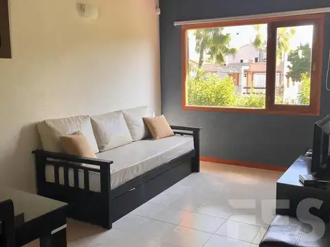 Edificio Hotel complejo Comercial 7 cabañas en venta en Valeria Del Mar