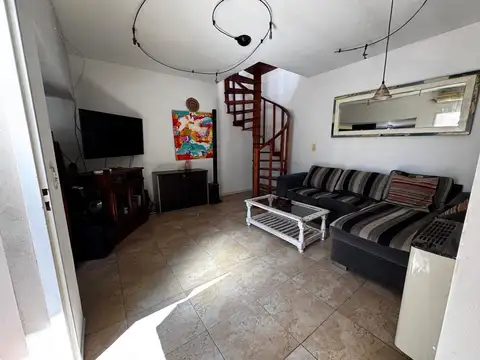 Depto Tipo Casa en Venta de 2 ambientes