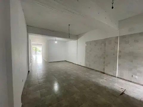 Local en Alquiler en San Antonio de Padua, $ 1.000.000