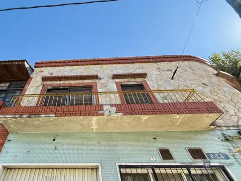 Depto Tipo Casa en Venta de 5 ambientes