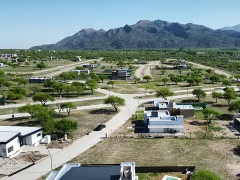 Terreno en Venta en Juana Koslay, USD 35.000