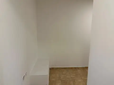 Departamento en Alquiler en Sarandi, $ 380.000