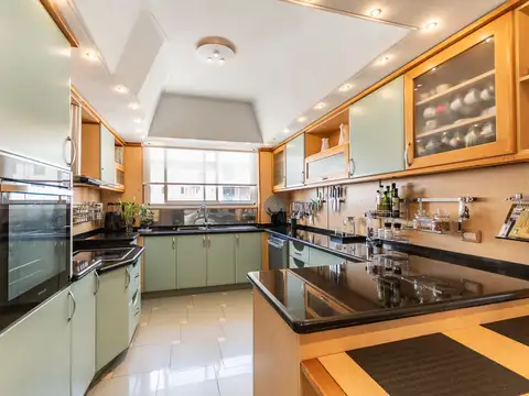 Departamento en Venta con 2 cocheras