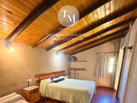 Casa en Alquiler con 1 cochera