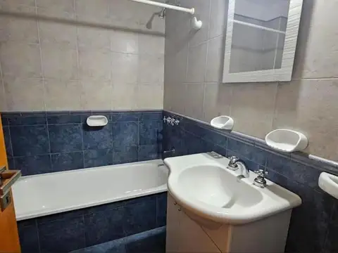 Departamento en Alquiler con 1 cocheras