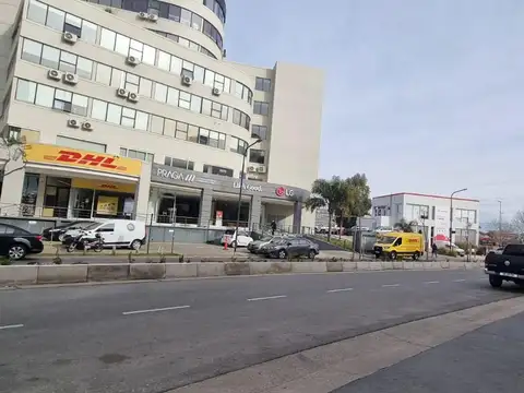 Av Del Puerto 200