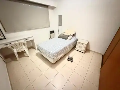 Departamento 3 ambientes con cochera en planta baja