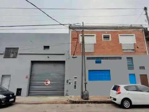 Depósito en Villa Sarmiento