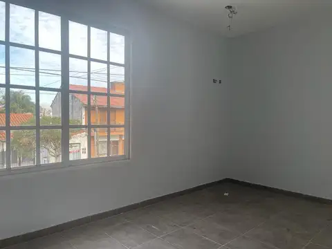 Duplex 3  ambientes con cochera en alquiler -  Quilmes Oeste
