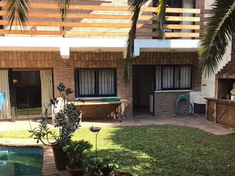 VENTA - E. Madero al 1300 - Vte Lopez, Chalet
