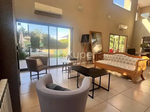 Casa en Venta en La Lomada De Pilar, Countries y Barrios Cerrados en Pilar