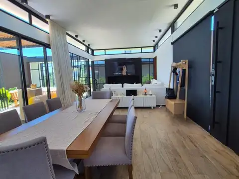 CASA 4 AMBIENTES EN VENTA CANNING CON FINANCIACION