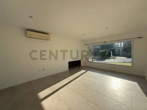 Casa en Alquiler de 3 dormitorios