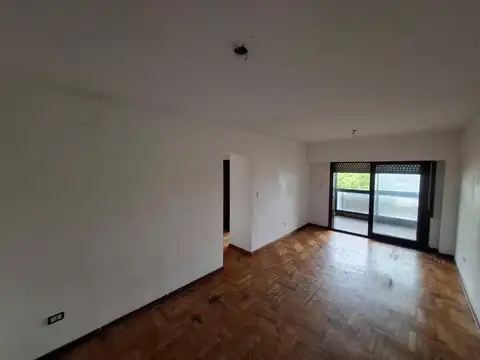 AGUSTIN ALVAREZ al 1500