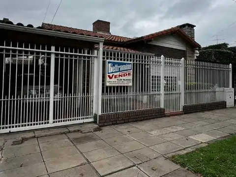CASA EN VENTA - MERLO 