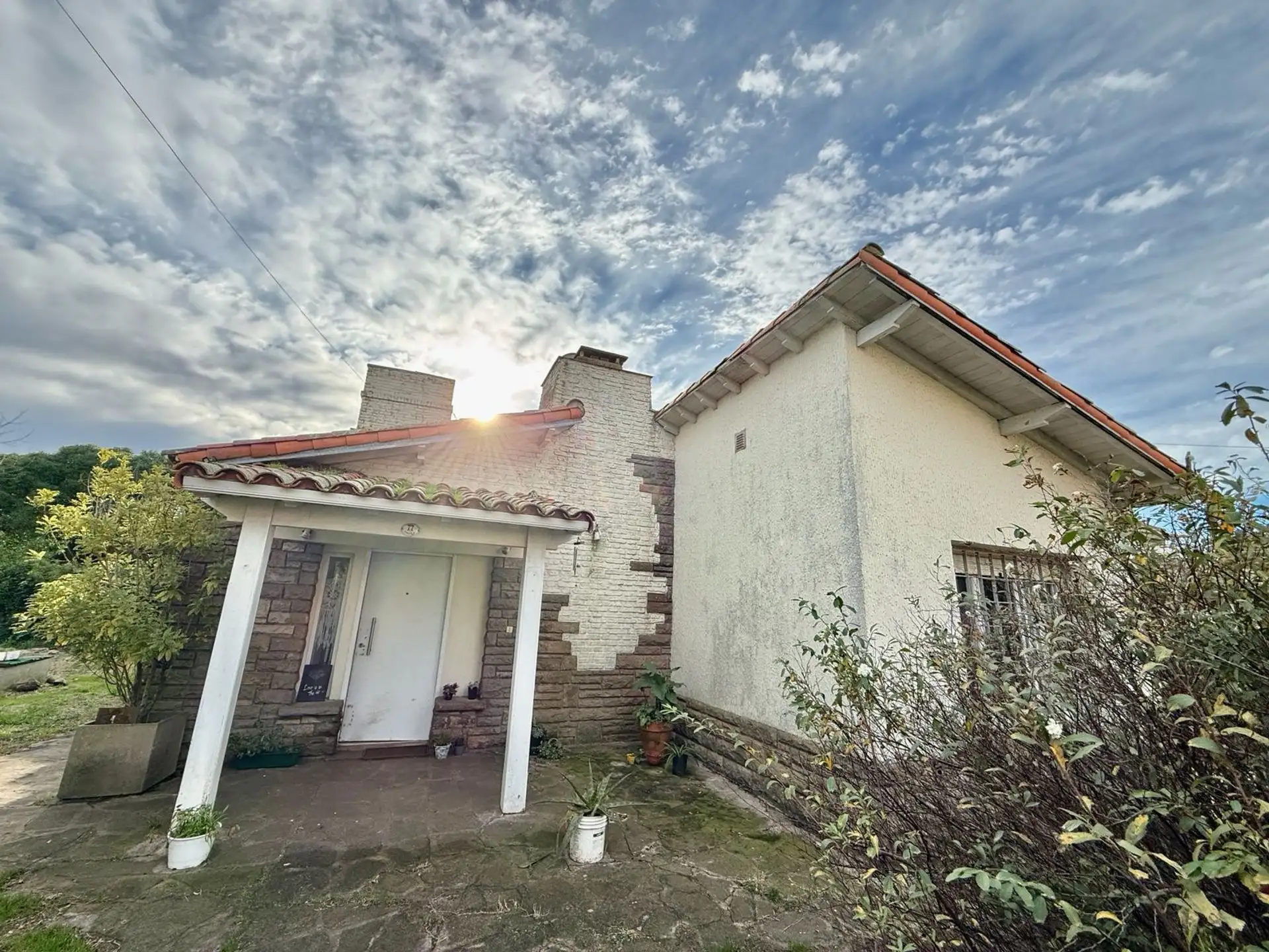 Venta Casa 4amb+Depto y parque, Zona Alfar
