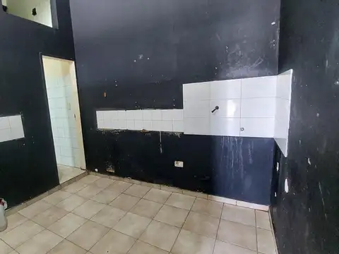 ALQUILER LOCAL COMERCIAL SOBRE AV.MITRE QUILMES