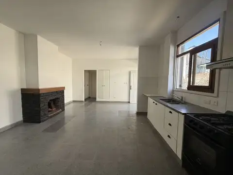 Depto Tipo Casa 2 ambientes con 1 baño