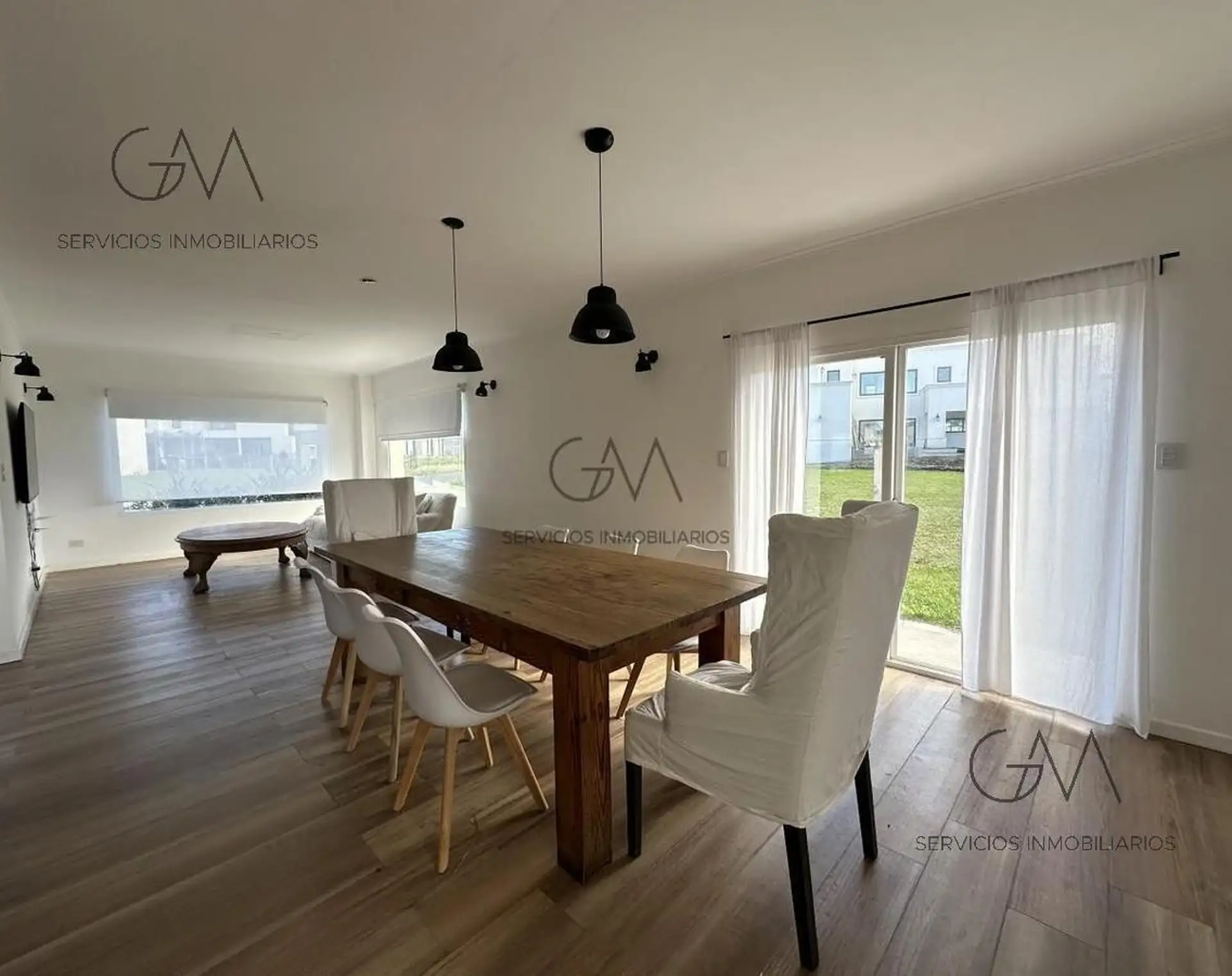 Casa en venta de 5 ambientes en barrio privado Rumenco Joven