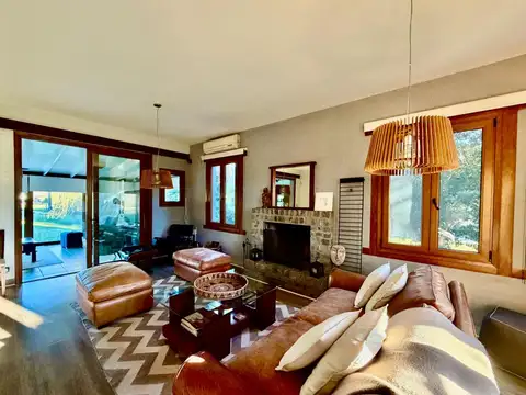 Casa 5 ambientes con 5 baños