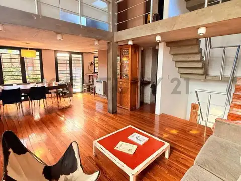 CASA CINCO AMBIENTES EN VENTA
