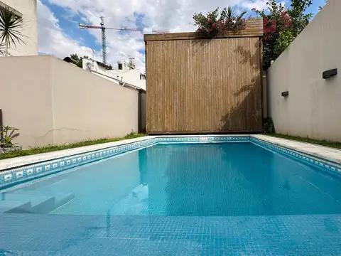 Dúplex con piscina 1C/ Av. Maipú y 7 c/ General Paz