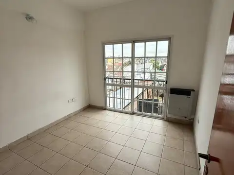 Departamento en Alquiler en Centro, $ 615.000