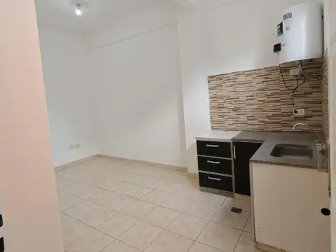 GRV - ALQUILER DE OFICINA EN  MUÑIZ, SAN MIGUEL