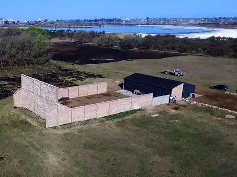 Terreno con construcción, Poligono de tiro