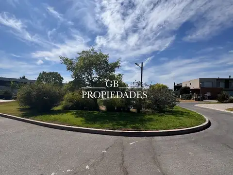 Ayres Plaza 800