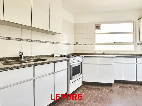 Departamento 4 ambientes con 2 baños