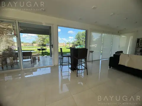 Casa en Alquiler de 4 dormitorios