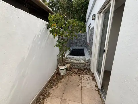 Depto Tipo Casa 4 ambientes con 1 baño