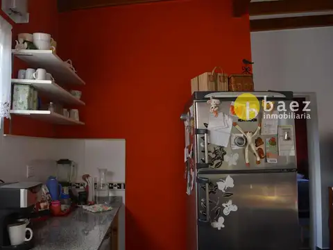 CASA CON 2 CABAÑAS EN CARPINTERÍA