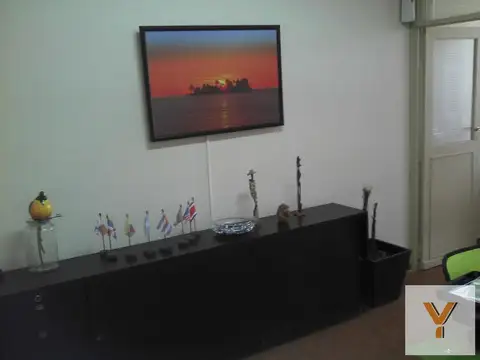 Viamonte e/ Suipacha y Esmeralda
