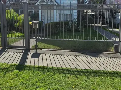 Excelente Casa 4 ambientes Morón Sur