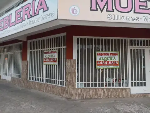 LOCAL COMERCIAL EN ALQUILER – ESQUINA ESTRATÉGICA SOBRE AV. PRESIDENTE PERÓN – VILLA LUZURIAGA