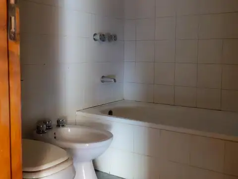 Departamento 4 ambientes con 1 baño