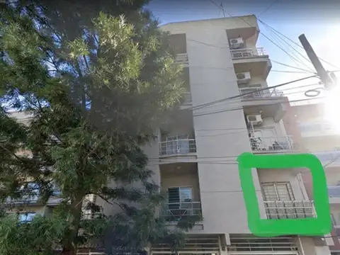 Alquiler Departamento 2 Amb - 1º Piso Frente  Con Balcon - M