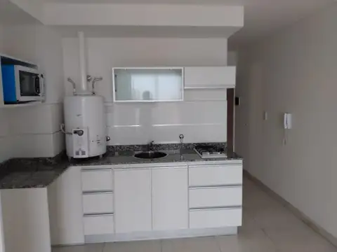 Av. Pellegrini 325