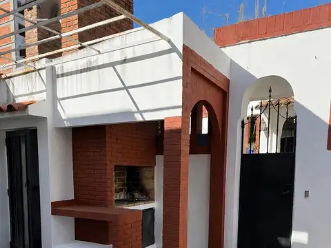 Depto Tipo Casa en Venta en Centro, USD 210.000