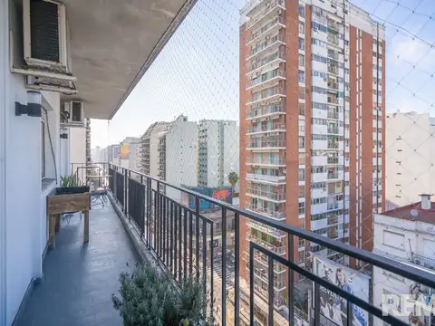Venta departamento 4 amb. Flores piso 9 baulera