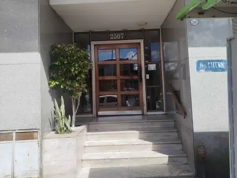AV MITRE 2500, Piso 8