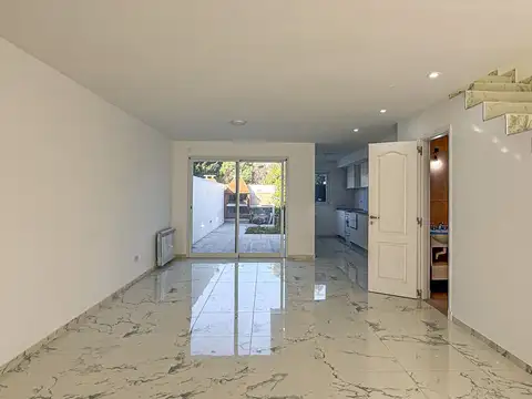 CASA EN PH 3 AMBIENTES A ESTRENAR PUNTA MOGOTES