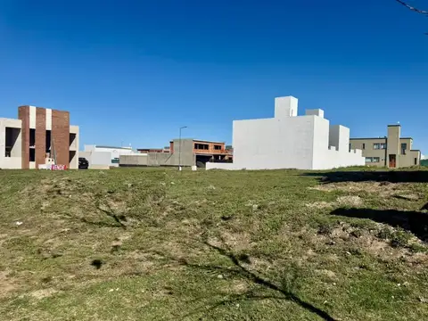 Venta Terreno Docta Apto Comercio/Duplex